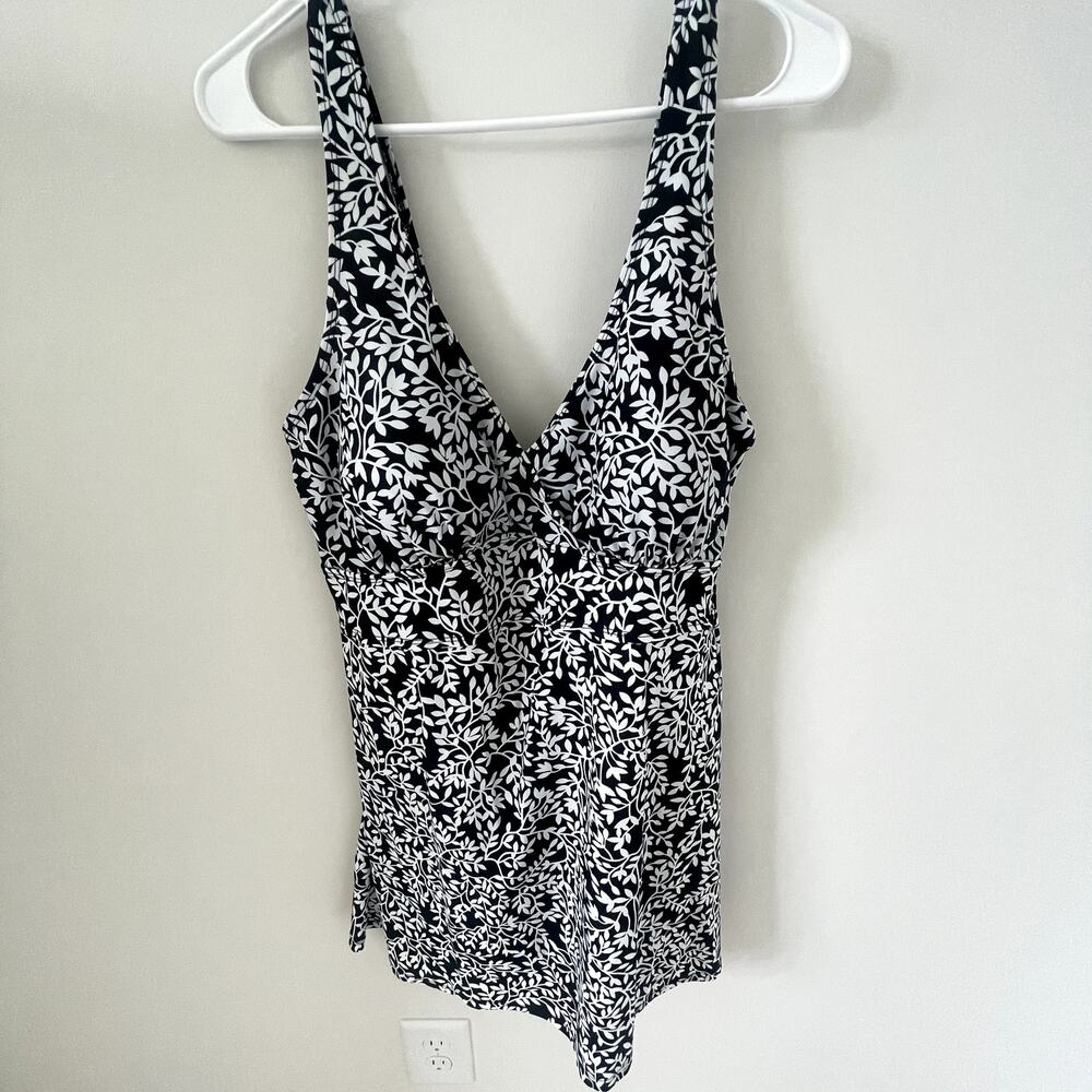 Swimsuit  No Brand Black/White Padded Sz XXL